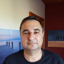 Testimonial für Microlens-Implantation bei Alterssichtigkeit und nach LASIK