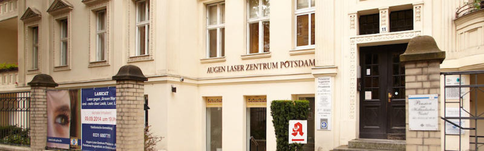 Blick auf die Augenklinik im Graefe-Haus in Potsdam.